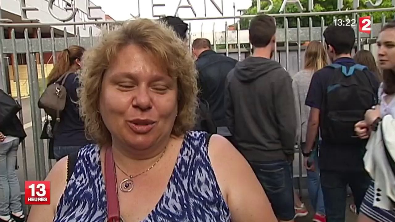 Cris, larmes, danses... La joie des nouveaux bacheliers