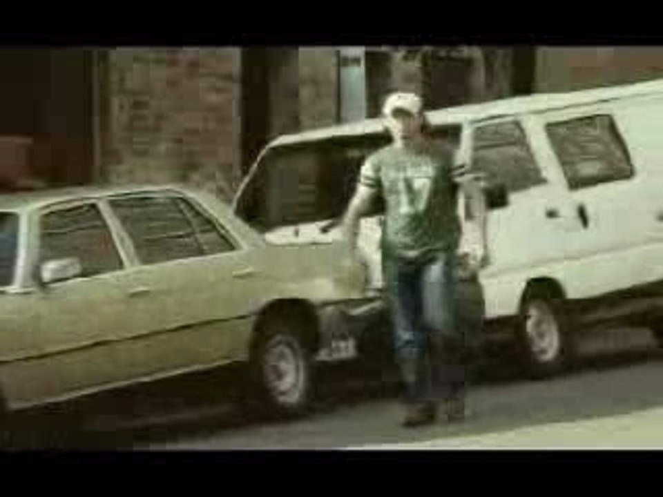 REXONA pub cascadeur