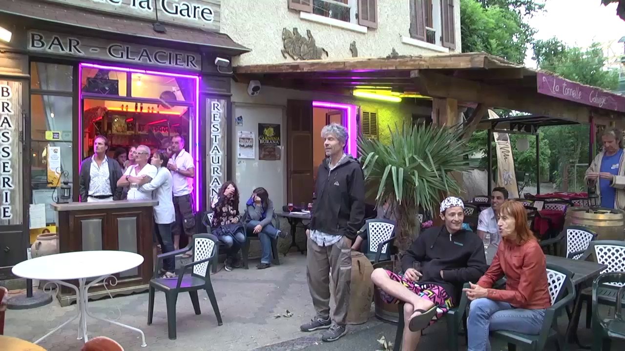 D!CI TV: Défaite de l'équipe de France face à l'Allemagne, l'ambiance dans les Alpes du Sud