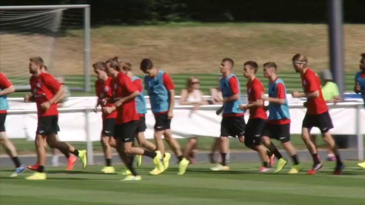 Schaaf legt los! Neue Zeitrechnung in Frankfurt