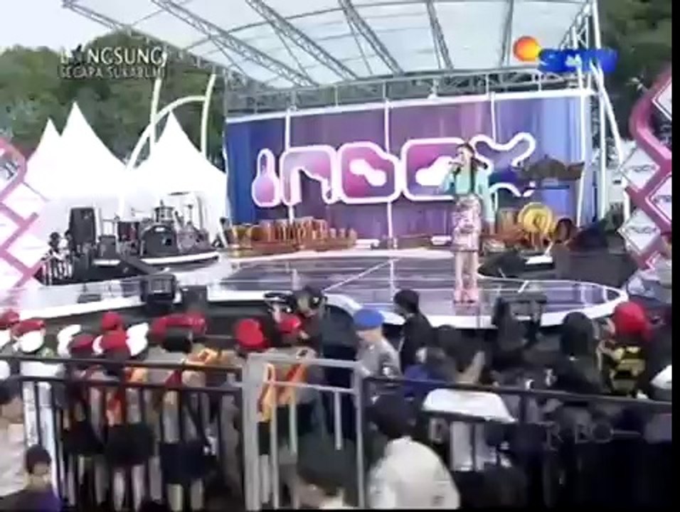 POKOE JOGED live inbox VICKY SHU @ Inbox SCTV 2...