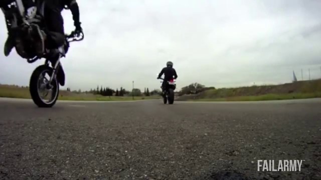 Gamelles, sportifs ratés, crash de fou, une compilation des plus gros FAIL de cette semaine!