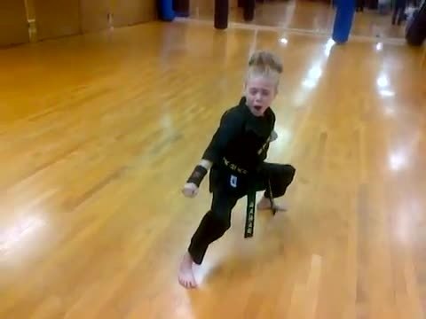 Karate Supergirl