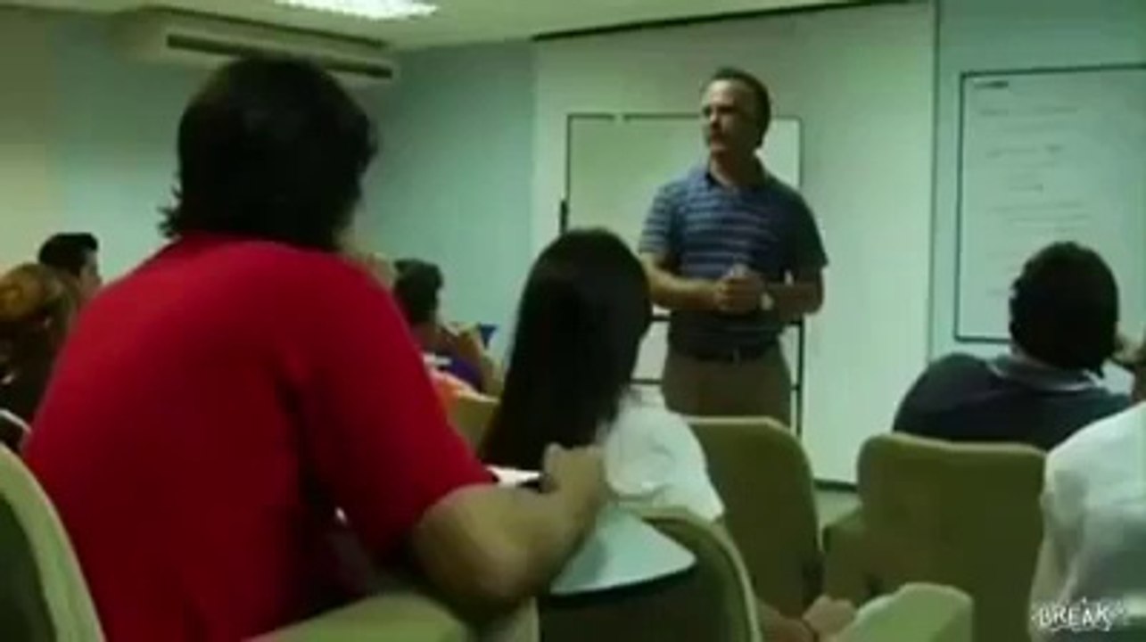 Na Bacha Naa Ustaad Dekh Raha He ;)