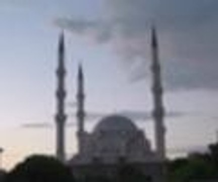 Burada İftar için 2 ezan okunuyor