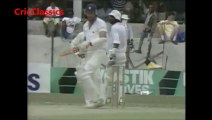 Ian Bishop vs Robin Smith BRUTAL Delivery 1990