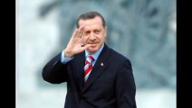 'Uzun Adam' sarkisi - Murat Gögebakan'dan Basbakan'a - IZLE - TEMS NEWS - CT