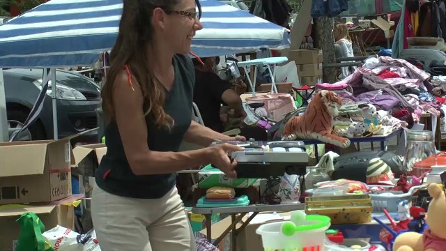 Hautes-Alpes: Un vide grenier au profit des jeunes hockeyeurs gapençais