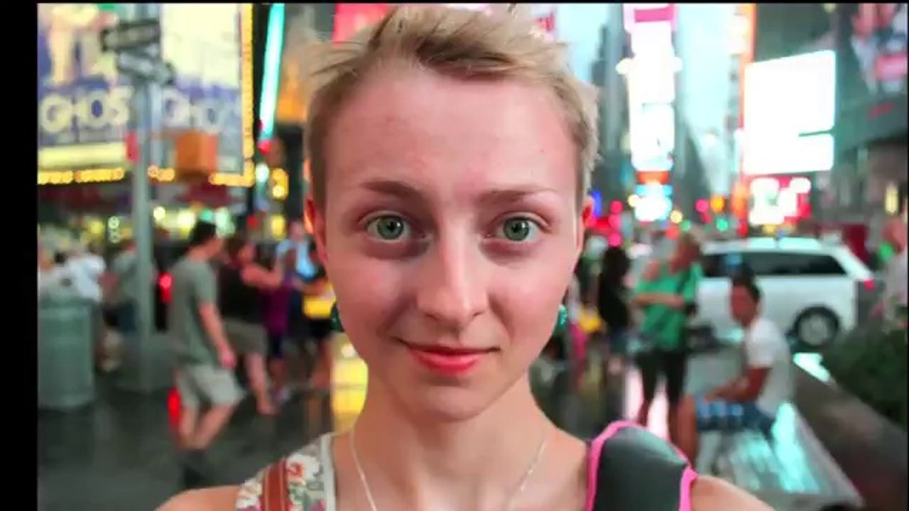 Selfie tous les jours pendant 6 ans d'une fille trichotillomane