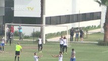 Santos goleia Guarujá em jogo-treino no CT Rei Pelé
