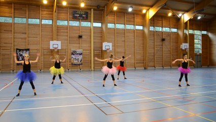 Show des pom-poms girls  !