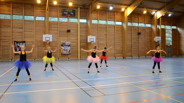 Show des pom-poms girls !