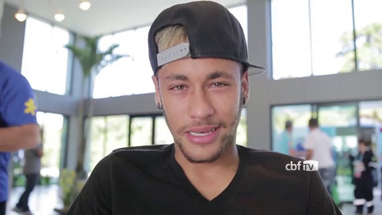 Neymar chora em depoimento