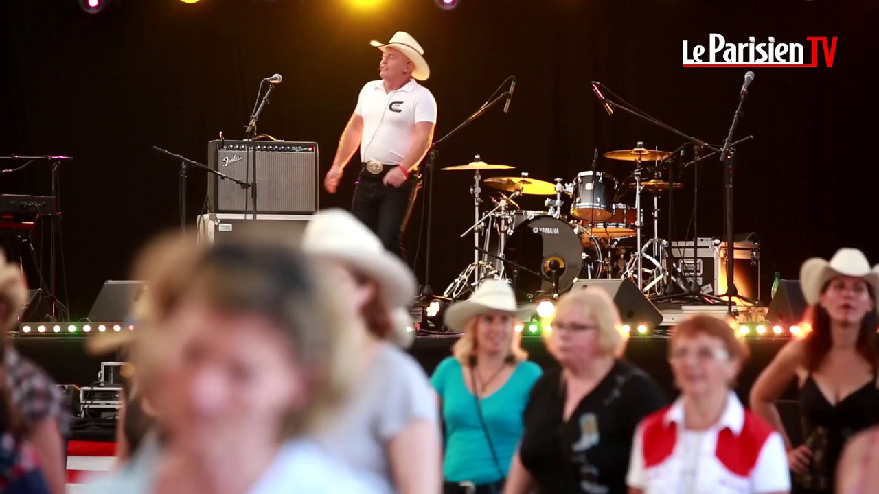 Sur la route des festivals : cours de danse country à Tours
