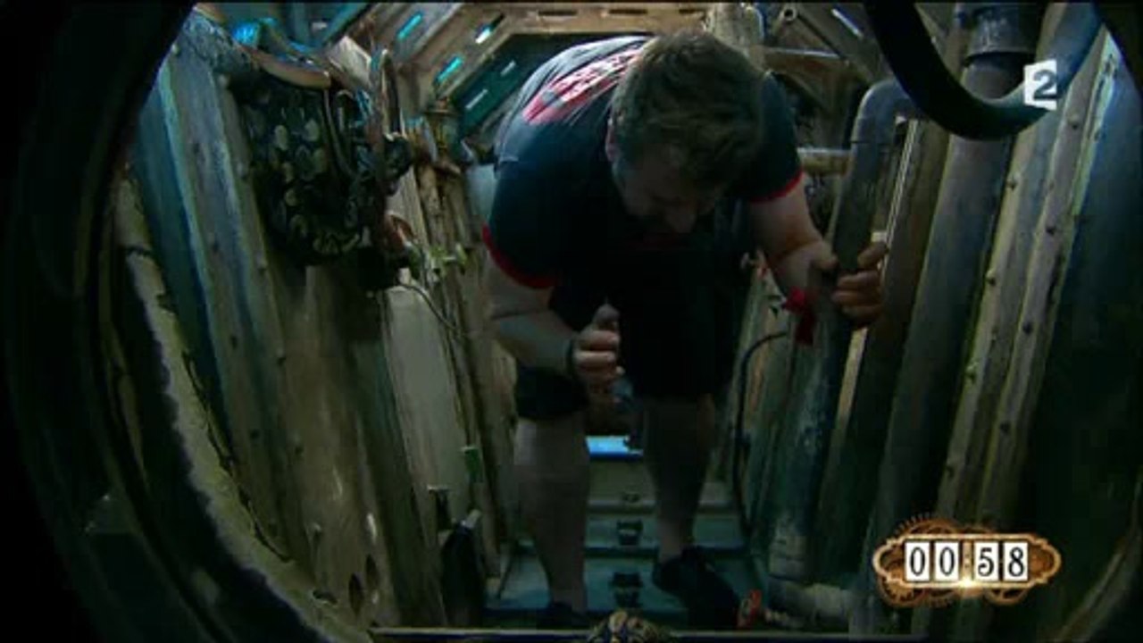 Bruno Guillon au bout de sa vie face aux serpents de "Fort Boyard"