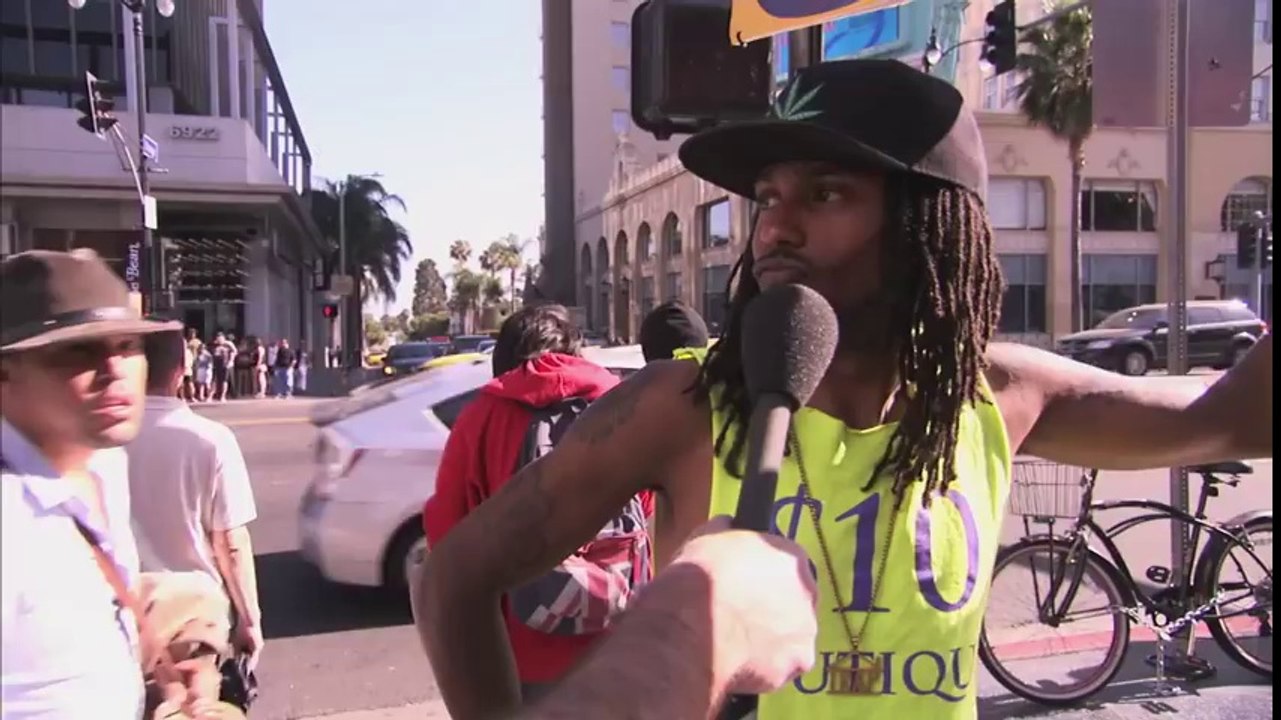 Wenn du nicht ins Microfon sprichst bekommst du $10 Dollar