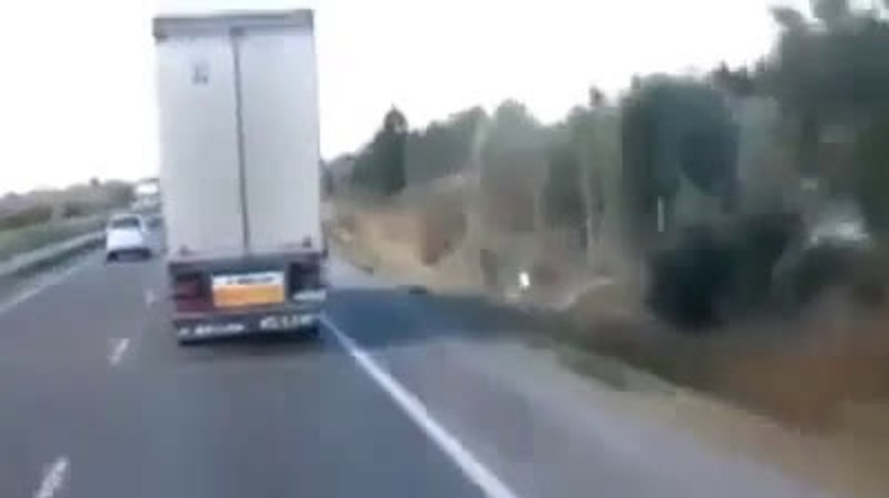 Amazing winding truck