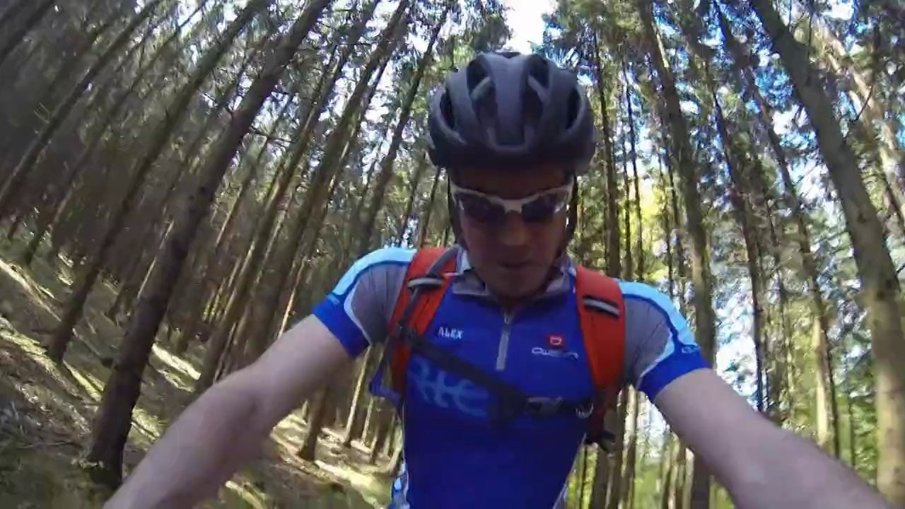 le Roc d'Ardennes 2014 d'Houffalize vu de l'équipe du RTE vtt club 59 (vidéo amateur , non officielle )