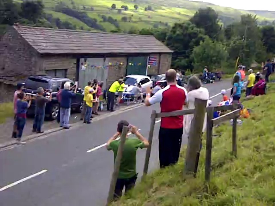 Jens Voigt leading Stage 1 of 2014 Tour de France through Low Row