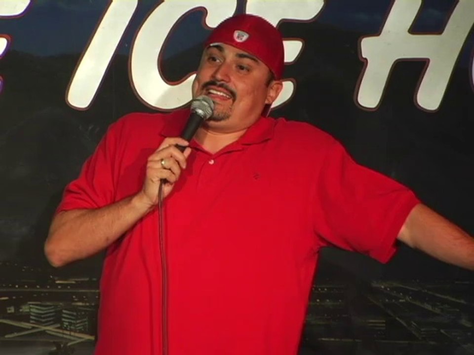 Beny Mena - Comedy Stand Up