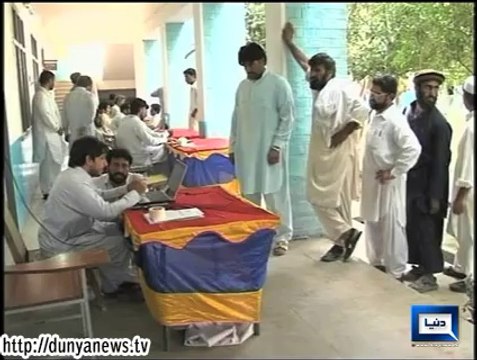 Dunya News- PTI Chairman Imran Khan visits IDPs in Bannu