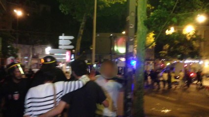 Répression et discrimination policières des supporters algériens à Lyon.