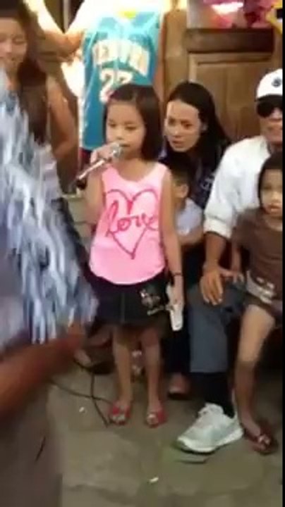 An Amazing Voice From A Little Girl