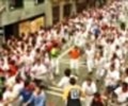 Boğalarla koşu heyecanı başladı