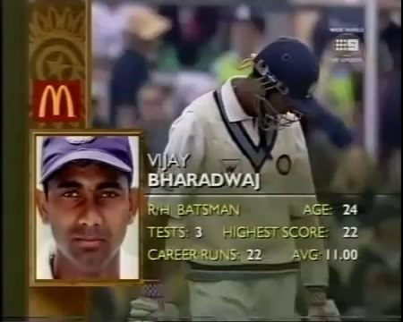 Sachin Tendulkar DESTROYS Glenn McGrath BRUTAL BATTING FROM THE GOD OF CRICKET!