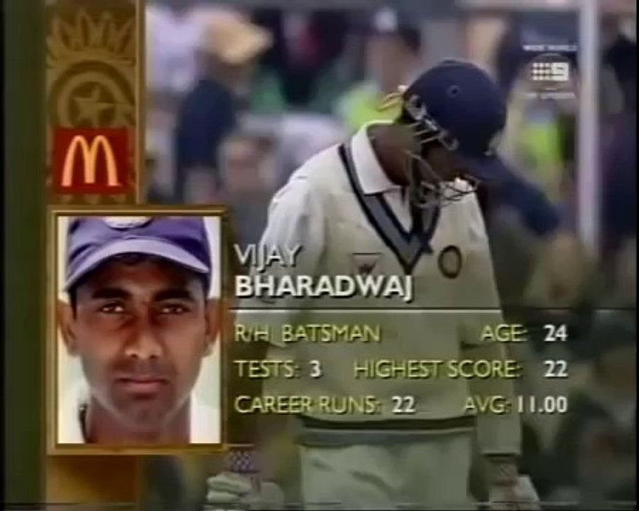 Sachin Tendulkar DESTROYS Glenn McGrath BRUTAL BATTING FROM THE GOD OF CRICKET!