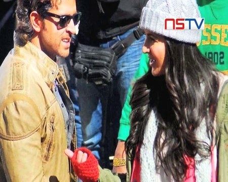 Hrithik Roshan hits Katrina Kaif on the sets of bang bang