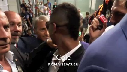 Ashley Cole accolto dai tifosi della Roma