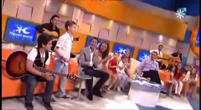 David Parejo (10 años) Fuera - RBD (Menuda Noche)