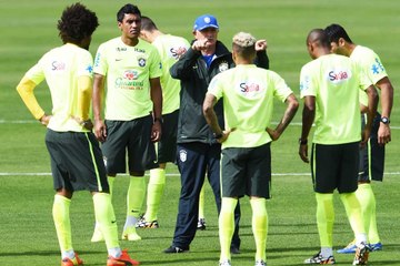 Felipão alimenta dúvida sobre substituto de Neymar