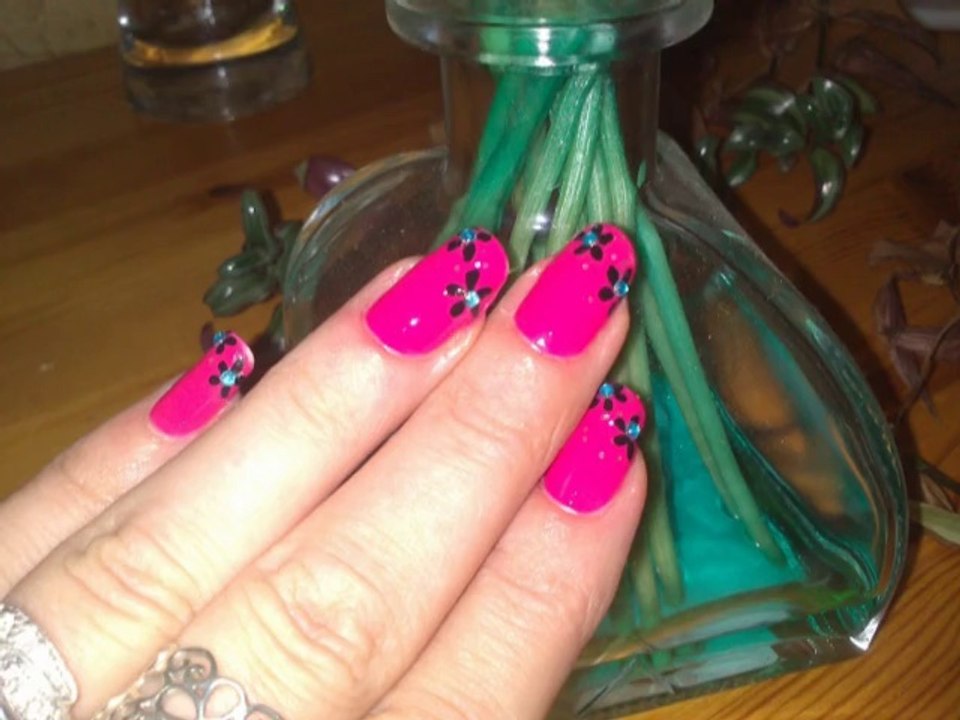 Tuto Nail art .-*French fleurs facile*-.