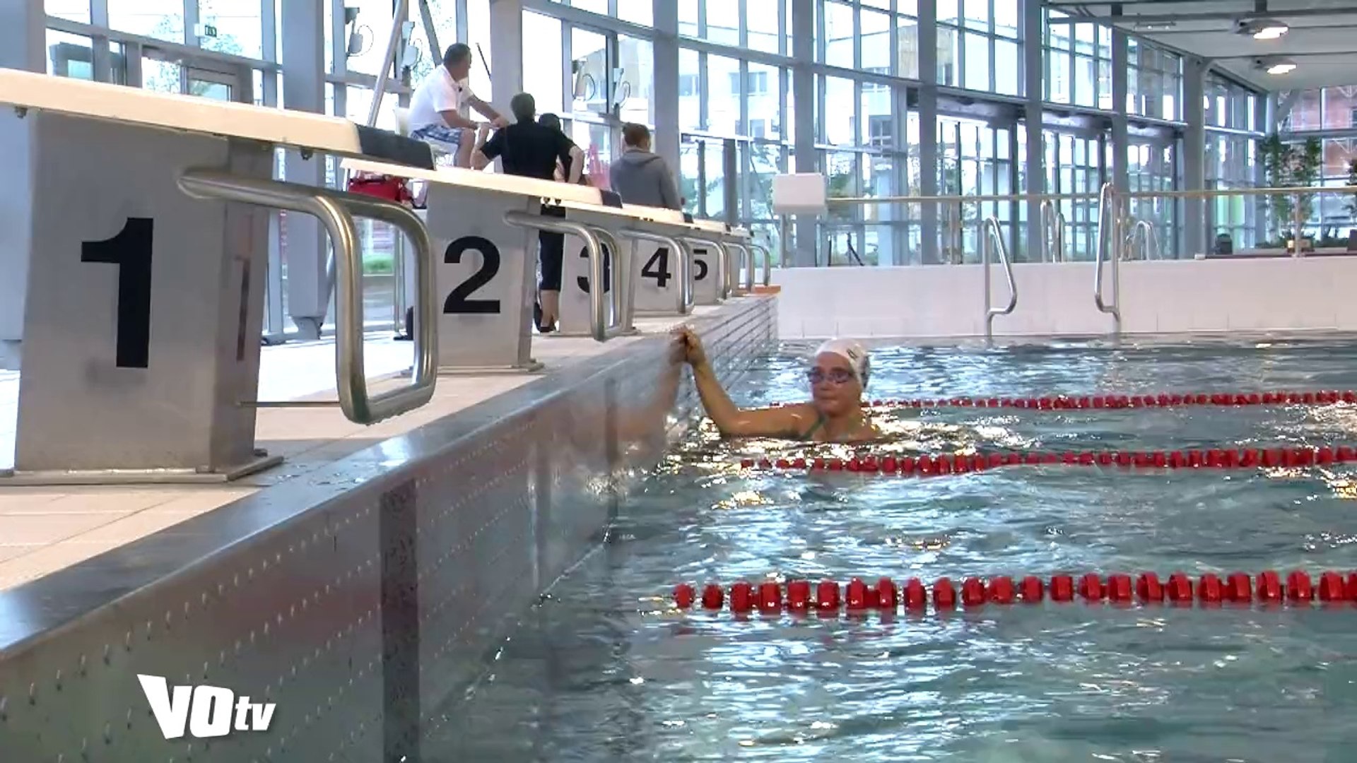 Piscine Les Grands Bains Du Parisis Photos VOTV Les grands bains du Parisis séduisent - Vidéo Dailymotion