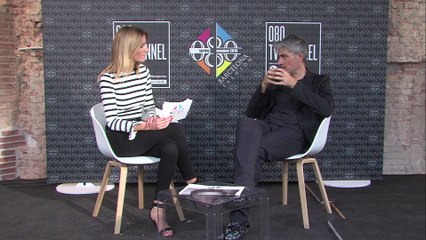 Entrevista a plató amb el dissenyador Josep Abril