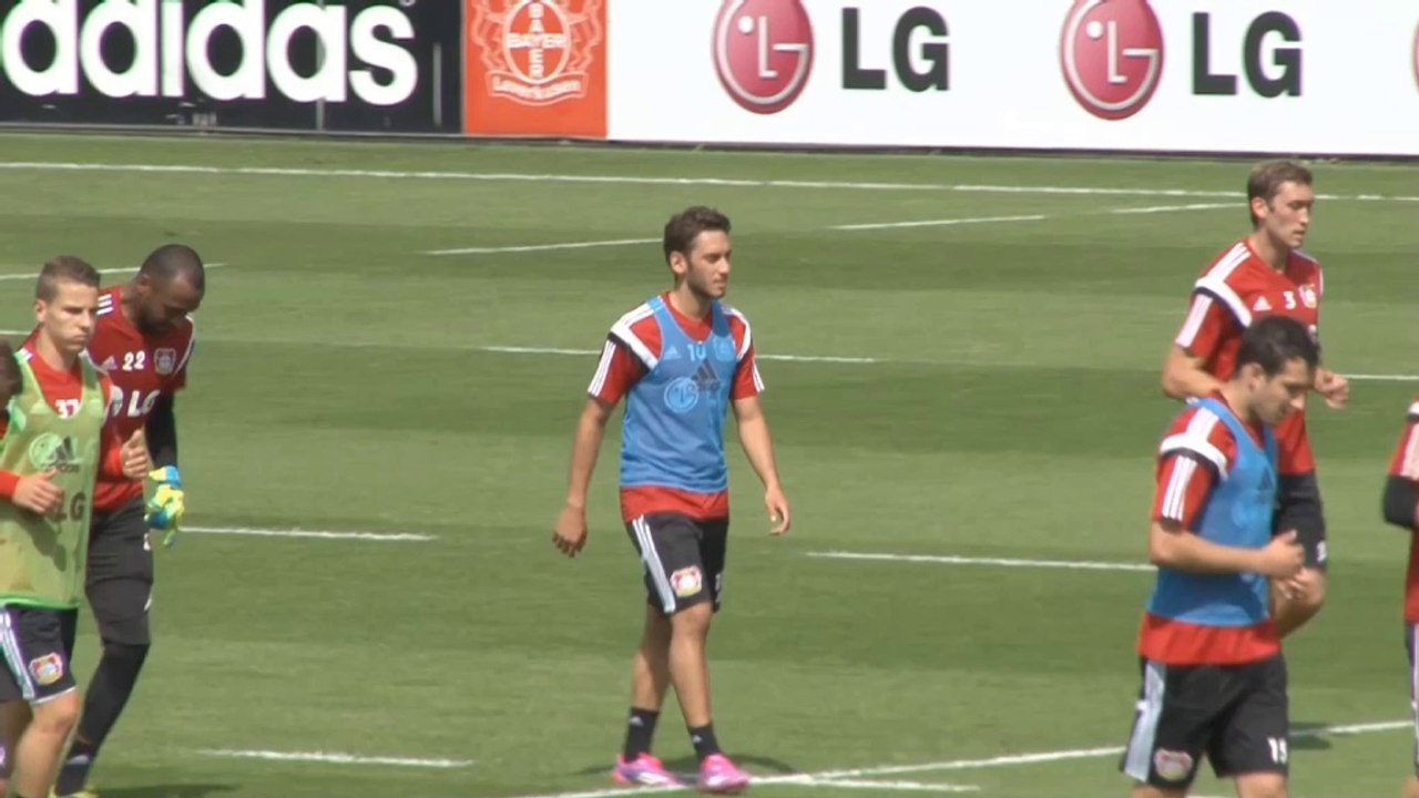 Bayer will Calhanoglu-Theater abhaken