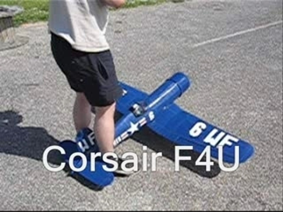 Aeromodelisme Corsair F4U