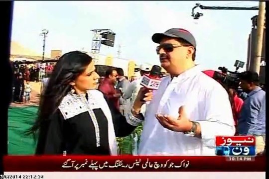 NEWS1 Pas-e-Parda Nadia Naqi with MQM Solidarity rally in Karachi (06 JULY 2014)
