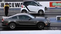 Dünyanın en hızlı Smart otomobili Mustanga karşı