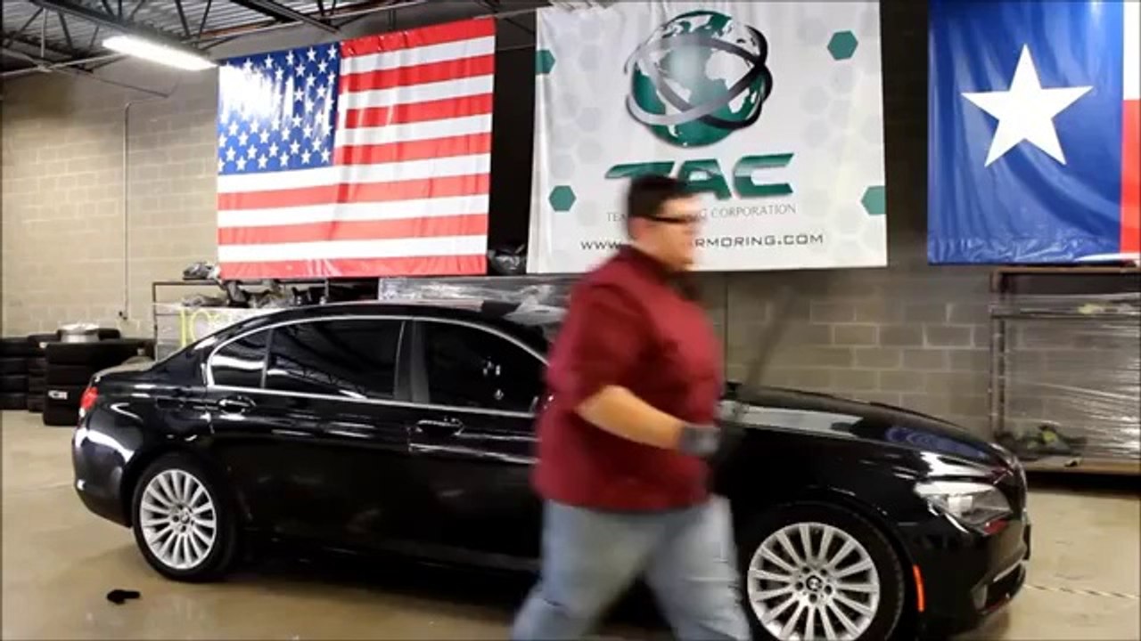 Bu da zırhlı BMW cam testi!