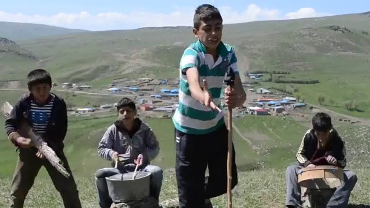 Şahane Amatör Klip - Eşşeği Saldım Çayıra