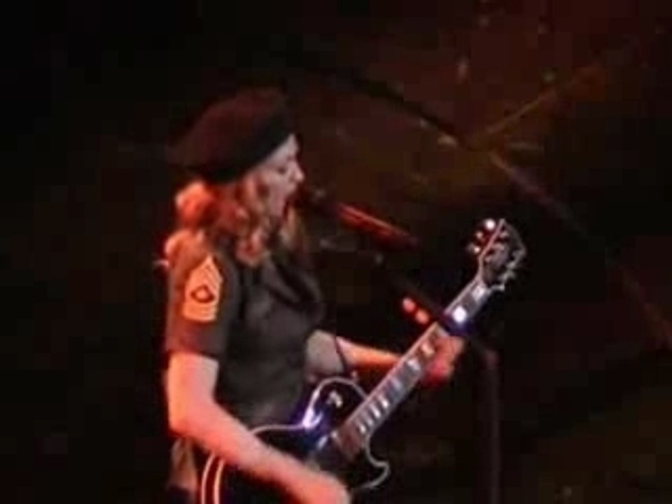 Madonna - Burning Up Live 2004