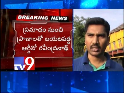 Chevella RDO injures as Lorry rams onto Car