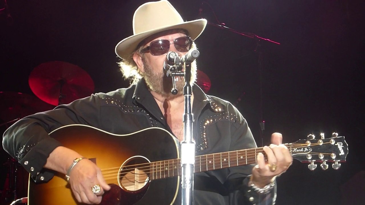 Hank Williams, Jr. - All My Rowdy Friends (Have Settled Down) - (Live in Houston - 2014) HQ