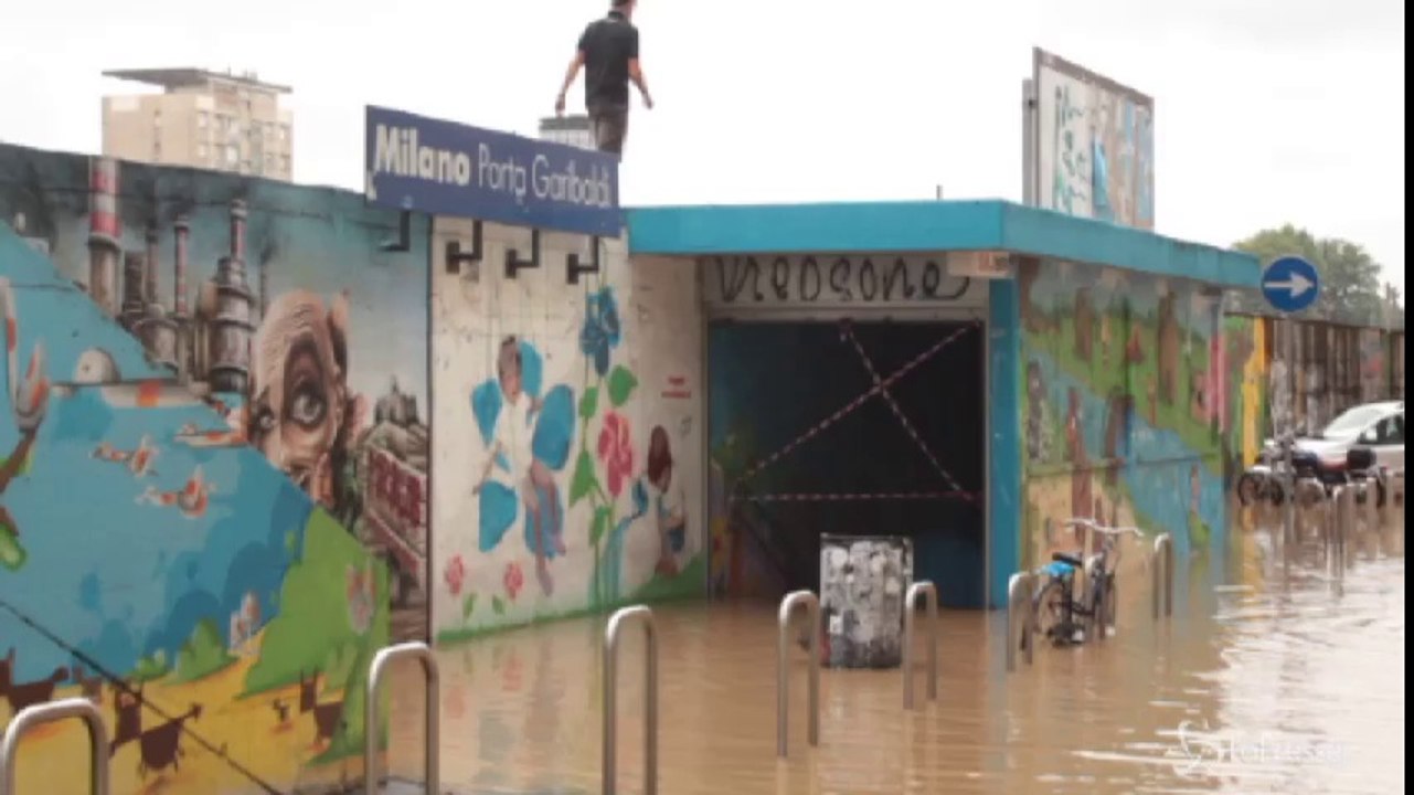 Milano nell’acqua come Venezia: esonda Seveso, città allagata, disagi