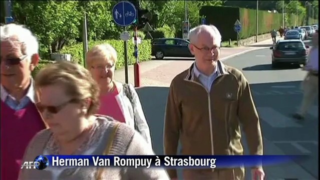 Elections: les personnalités politiques aux urnes