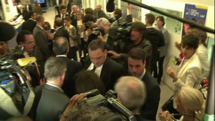 Hollande et l'UMP en état de choc face à la victoire du FN