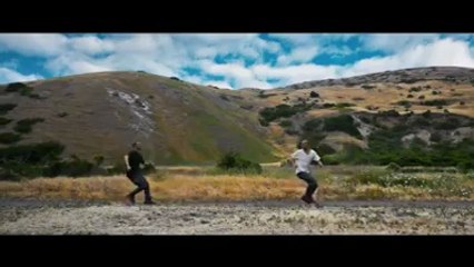 Il se poursuit lui-même dans toute l'Amérique du Sud